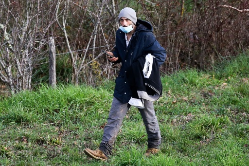 Cédric Jubillar lors d'une battue organisée par les gendarmes dans les bois de Milhars, le 23 décembre 2020, afin de rechercher son épouse Delphine, portée disparue depuis le 15 décembre à Cagnac-les-Mines, près d’Albi