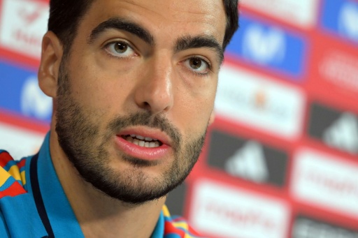 Neutralizar Messi será 'desafio maiúsculo' para Espanha, diz Mikel Merino