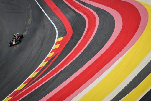 Verstappen lidera primeros entrenamientos libres en Bélgica