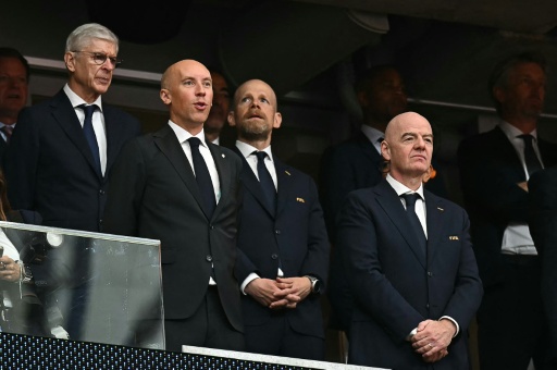 Auch FIFA-Direktor Wenger kritisiert Infantino-Plan