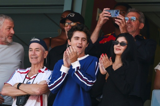 Timothée Chalamet et Kylie Jenner avant la finale du Mondial entre l'Espagne et l'Argentine, le 19 juillet 2026 à East Rutherford près de New York — FRANCK FIFE / AFP
