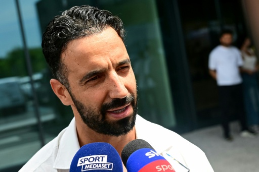 Rúben Amorim promete dar continuidade ao legado de Baresi no Milan
