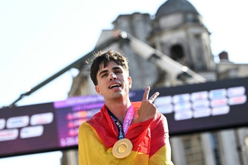 El español Paul McGrath tras ganar el medio maratón de marcha del Europeo. En Birmingham (centro de Inglaterra), el 15 de agosto de 2026 — Paul ELLIS / AFP