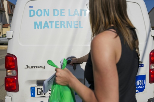 Ramassage du lait issu de don, à Hettange-Grande le 9 juillet 2026.