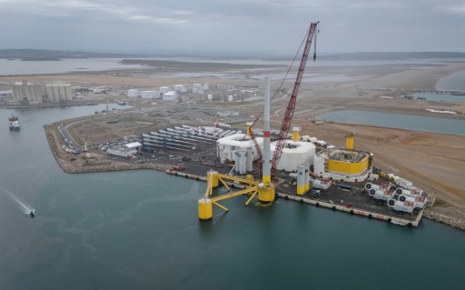 Encore balbutiant, l'éolien flottant en mer déploie peu à peu ses ailes