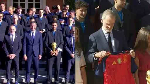 Seleção espanhola inicia comemorações pelo bi mundial em Madri — Robin BJALON / AFP