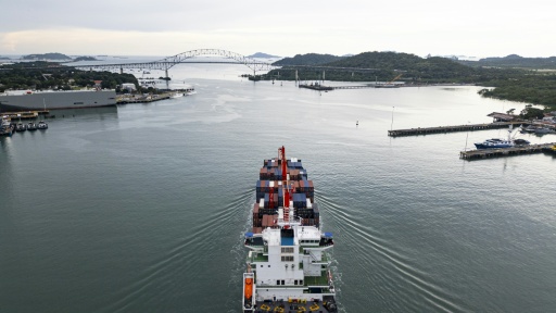El Niño leva Canal do Panamá a reduzir trânsito de navios