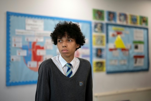 Fabian Myers, élève du collège-lycée public Our Lady and St Chad Catholic Academy et participant du programme "Football Beyond Borders" à Wolverhampton, le 12 juin 2026 au Royaume-Uni
