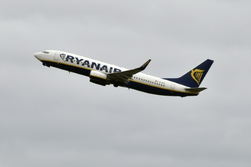 Un homme a failli être aspiré hors d'un vol Ryanair au départ de Grèce