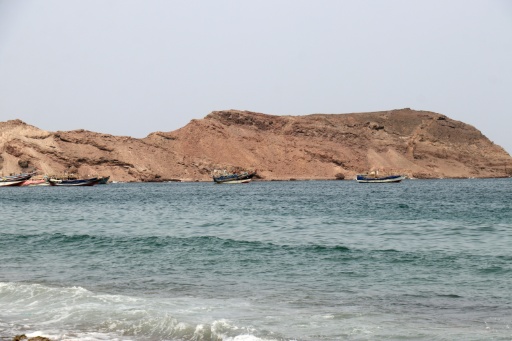 Gobierno yemení acusa a rebeldes hutíes de ataque mortal contra buque en el mar Rojo