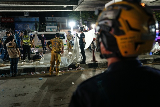 Thaïlande: au moins 27 morts dans l'incendie d'un bar de la banlieue de Bangkok