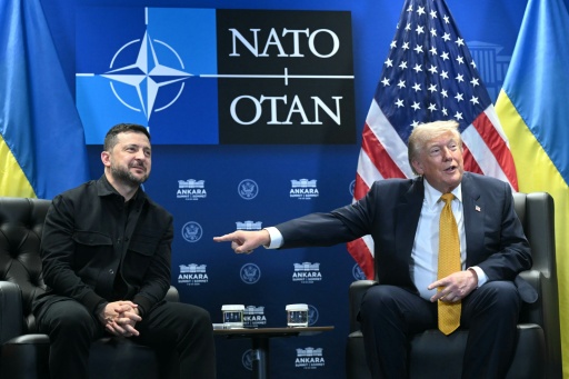 "Zu viele ukrainische Drohnen" - Selenskyj scherzt über Moskaubesuch