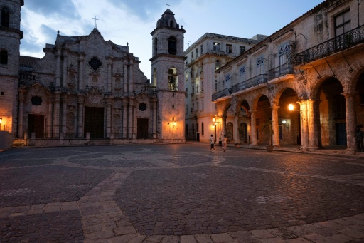 An square in Old Havana traditionally visited by tourists appears almost empty in June 2026 — Pablo PORCIUNCULA / AFP