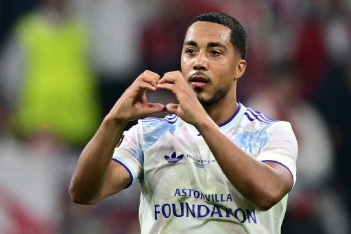 Tielemans apologises for offending Villa fans with Man Utd boast