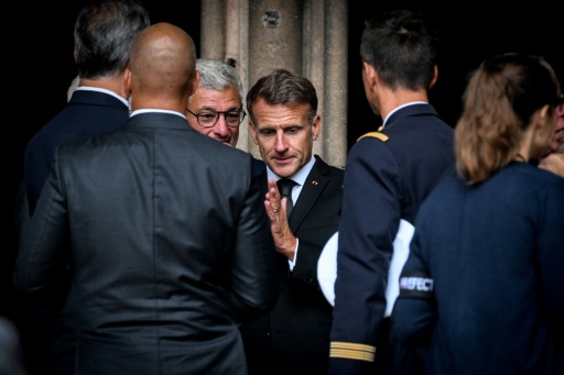 Macron rend un dernier hommage à "Fanfan" Patriat, fidèle parmi les fidèles