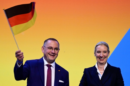 Weidel erklärt AfD zur "neuen Volkspartei" und formuliert Führungsanspruch