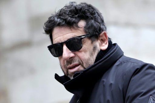 Affaire Bruel: contrôle judiciaire assoupli pour le chanteur