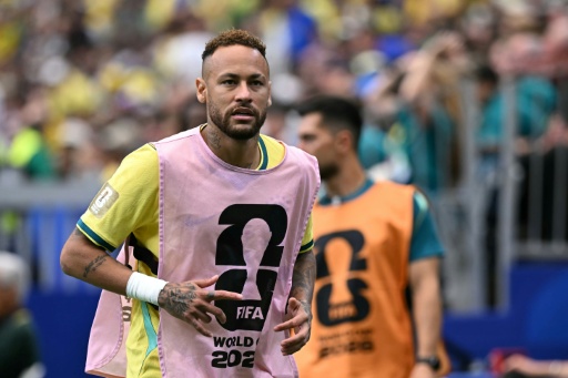 Neymar está inconforme con ser suplente pero es "muy respetuoso", dice Ancelotti