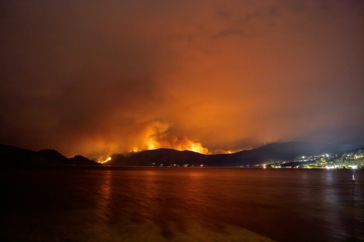 Canadians made overnight drive to safety as fire spread
