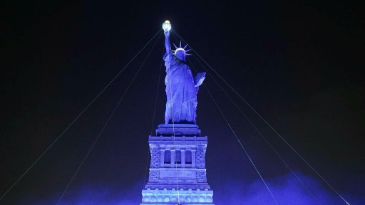 La Statue de la Liberté s'offre un son et lumières pour les 250 ans des Etats-Unis