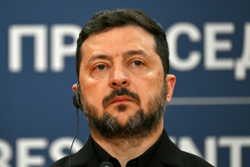 زيلينسكي يرفض الانتخابات في أوكرانيا في ظل الحرب محّذرا من أن إجراءها "سيشقّ الصف"
