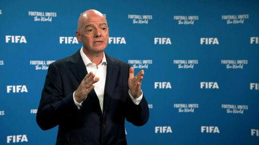 Europa debe responder al proyecto de la FIFA sobre el Mundial