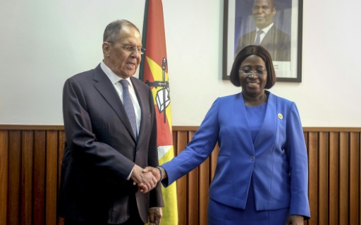 Le ministre des Affaires étrangères russe, Sergueï Lavrov, a rencontré la ministre mozambicaine des Affaires étrangères, Maria Manuela Lucas, à Maputo la 9 juillet 2026