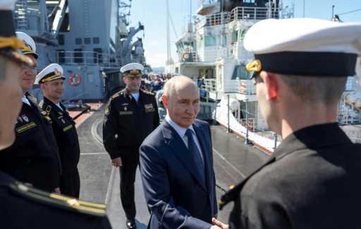 Putin visits Kuril islands claimed by Japan