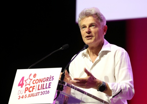 الحزب الشيوعي الفرنسي جدّد لأمينه العام فابيان روسيل المحتمل تَرشُّحُه للرئاسة