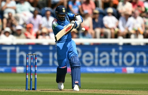 Root's 99 not out sees England to ODI series-levelling win over India