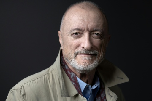 Arturo Pérez-Reverte, o escritor que sempre se lembra das guerras que cobriu