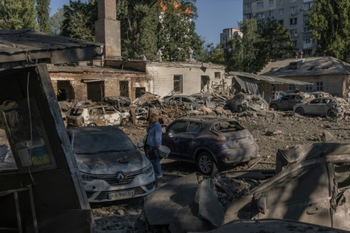 Ukraine : au moins 13 morts dans des frappes russes, Zelensky dénonce une "escalade"
