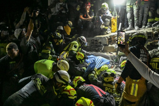 "La habíamos buscado tanto", dice madre de joven rescatada tras terremoto en Colombia