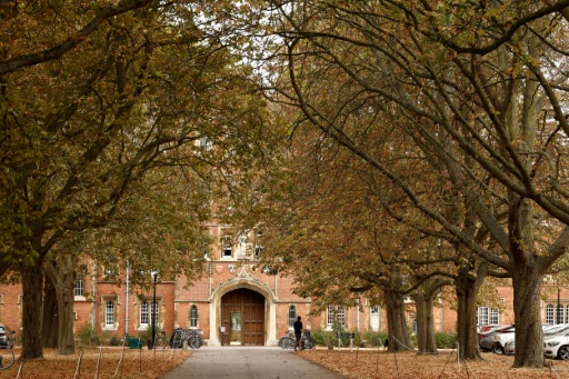 Après la mort d'un ex-professeur de Cambridge, ses proches dénoncent une "campagne de harcèlement"