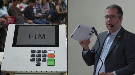 Autoridades eleitorais mostram urnas eletrônicas a estudantes em Brasília
