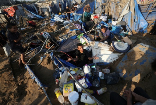 Bombardeios em Gaza deixam dois mortos e provocam danos em hospital