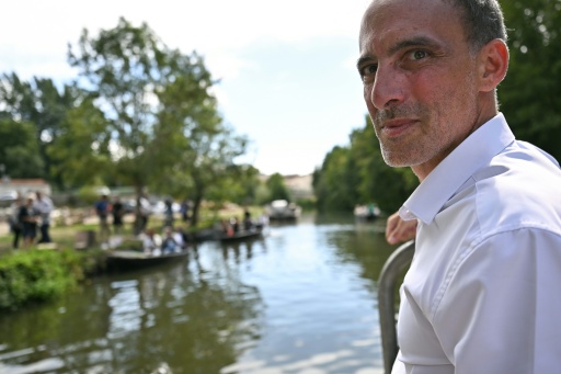 Présidentielle : Glucksmann en quête des Verts et de la primaire