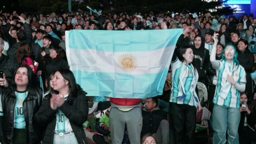 "Siempre sufriendo": los argentinos celebran su pase a semis y palpitan el duelo ante Inglaterra