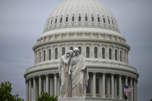US House passes symbolic Iran war rebuke to Trump