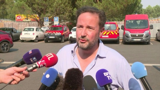Incendie dans les Landes: évacuation de 8.000 habitants à Parentis en cours (préfet) — Witold STANIK / AFP