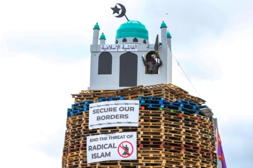 N.Ireland anti-Islam loyalist bonfire condemned as 'hate' offence
