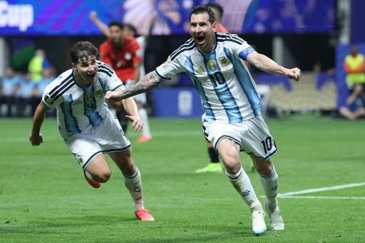 El astro del fútbol Lionel Messi celebra un gol de Argentina ante Egipto en los octavos de final del Mundial el 7 de julio de 2026 en Atlanta