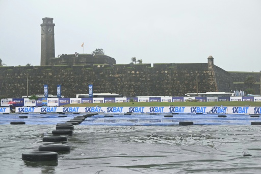 Rain holds up India on day two of Sri Lanka Test