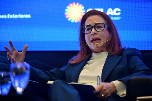 L'ancienne ministre des Affaires étrangères et de la Défense de l'Equateur à Montevideo, le 3 août 2026. — Santiago Mazzarovich / AFP