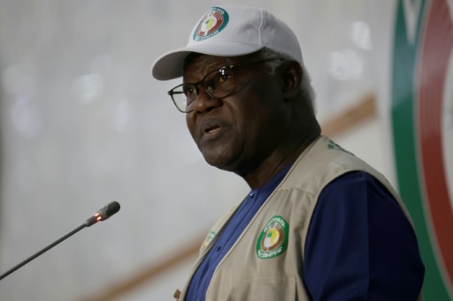 Abandon des poursuites pour trahison contre l'ex-président de Sierra Leone