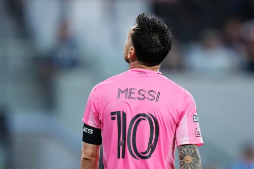 ميسي يعود إلى الملاعب بعد وفاة والده في إقصاء إنتر ميامي من كأس الرابطتين