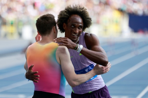 Jefferson-Wooden brilla en unos 100 m de lujo en Polonia, Duplantis con apuros