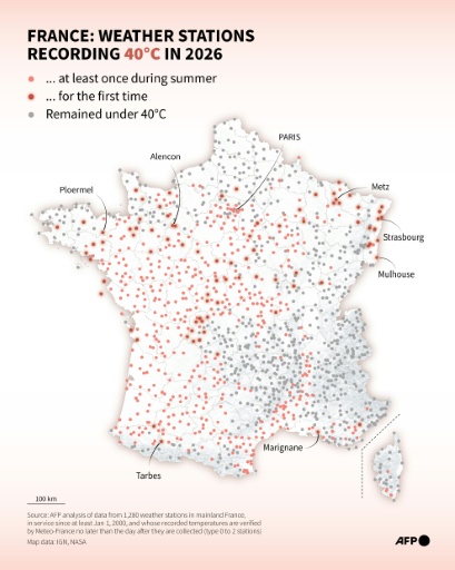 Map of France with weather stations which recorded temperatures above 40C in 2026 — Valentin RAKOVSKY, Sherine ELSAYARY / AFP
