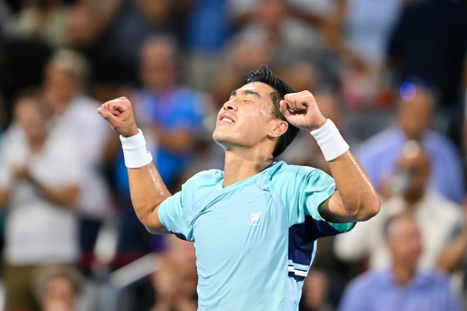 Bloodied but unbowed, defending champ Shelton reaches Montreal final