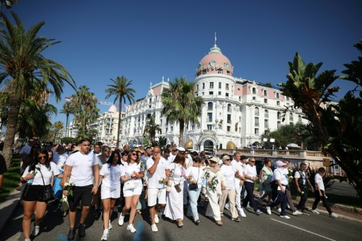 Nice: une marche blanche lance les commémorations des dix ans de l'attentat du 14 juillet